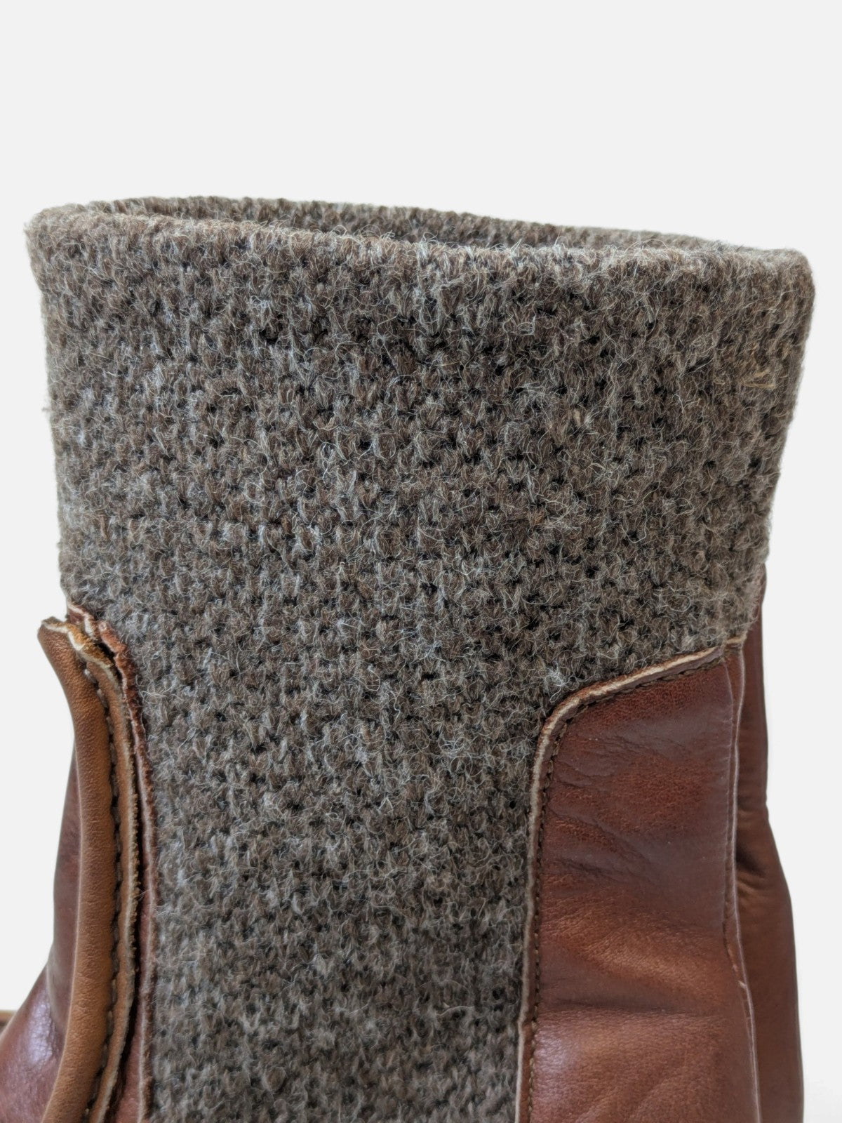 Leather and wool platform boots (90s)