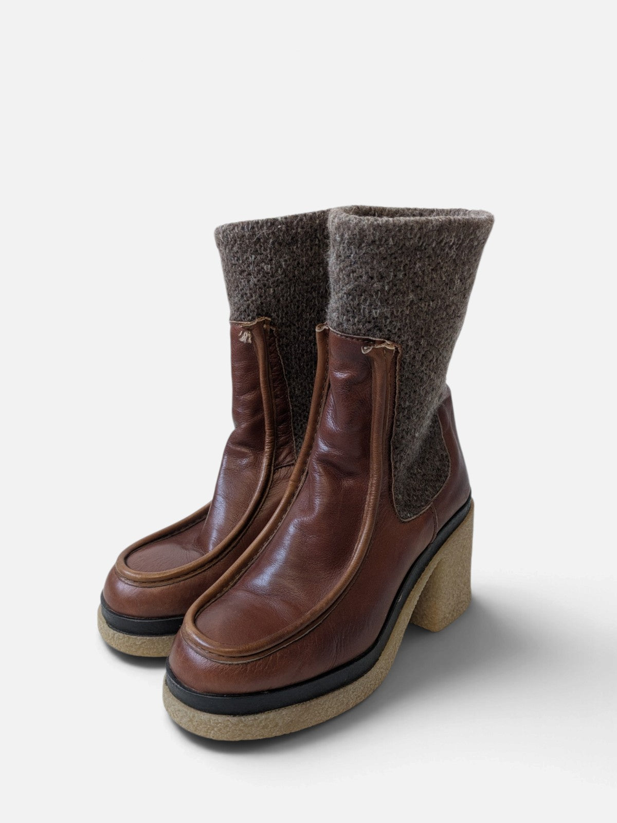 Leather and wool platform boots (90s)