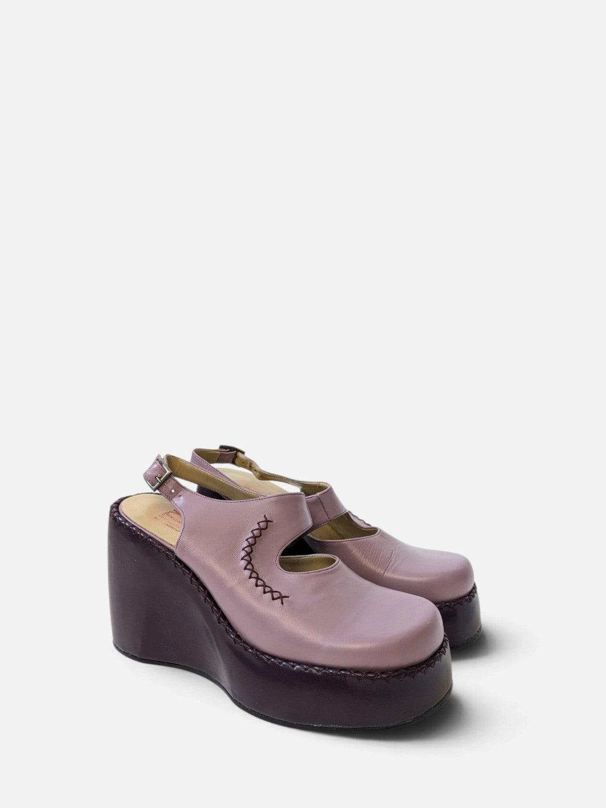Lilac leather platform mary janes with purple contrast (90s)